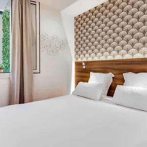 Carladez Cambronne Otel