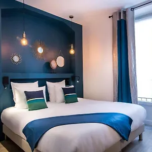 Royal Opera Otel