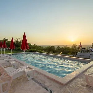 Rogocana 3*, Labin (Istria) Kroatië